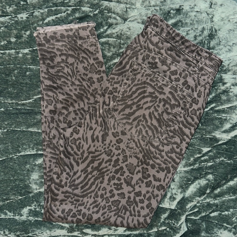 Democracy Ab Solution Animal Cheetah Leopard Print Jeans 🐆